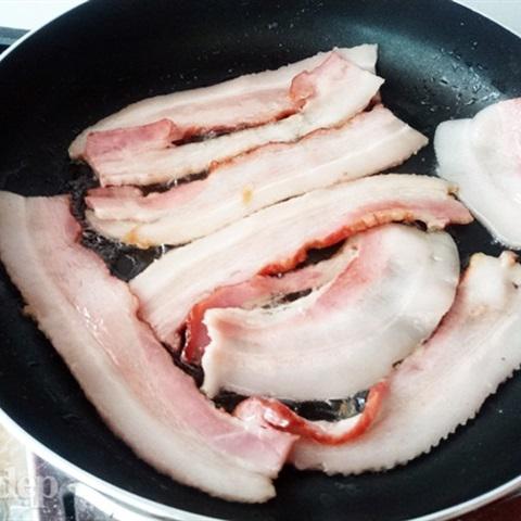 Cách làm salad tôm thịt xông khói