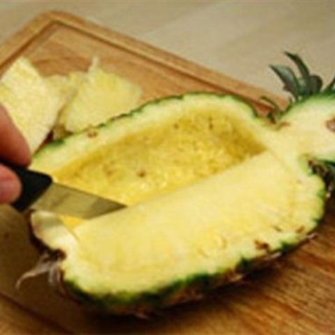 Cách làm salad tôm thơm