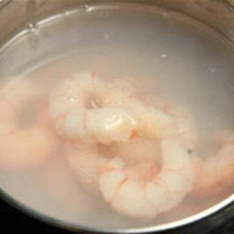 Cách làm salad tôm thơm