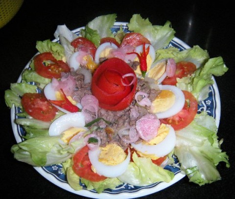 Salad trộn dầu giấm