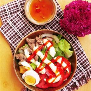 Cách làm salad trộn thịt bò
