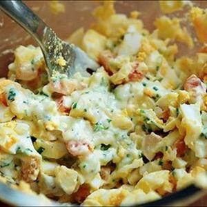 Cách làm salad trứng kẹp bánh mì