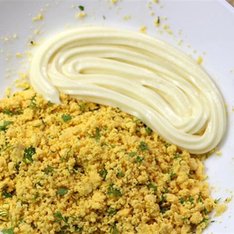 Cách làm salad trứng kiểu Pháp