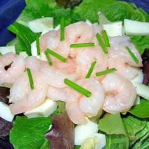 Cách làm salad trứng tôm