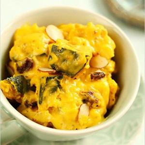 Cách làm salad và sandwich bí đỏ