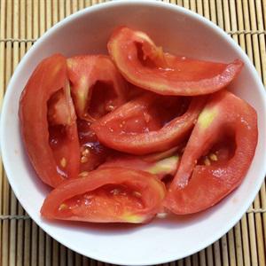 Cách làm salad xà lách cà chua