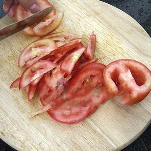 Cách làm salad xà lách thịt bò