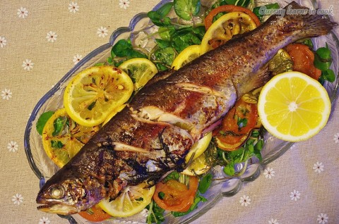 Salad xoài bơ sốt sữa chua