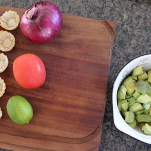 Cách làm salad xoài mix bơ