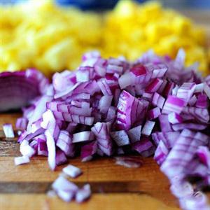 Cách làm salad xoài thơm