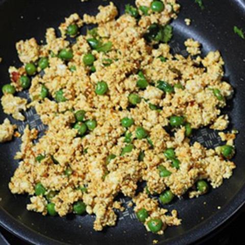 Cách làm sandwich cuộn phô mai chiên giòn