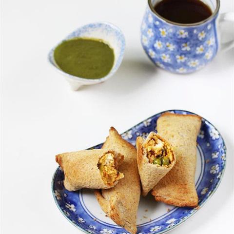 Cách làm sandwich cuộn phô mai chiên giòn