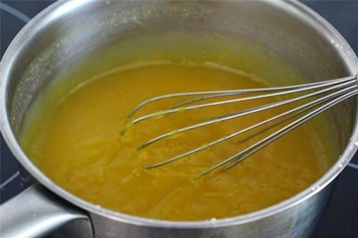 Sandwich kẹp cá hồi thơm ngon