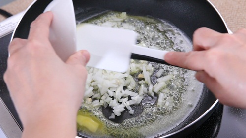 Sandwich khoai môn mới lạ hấp dẫn