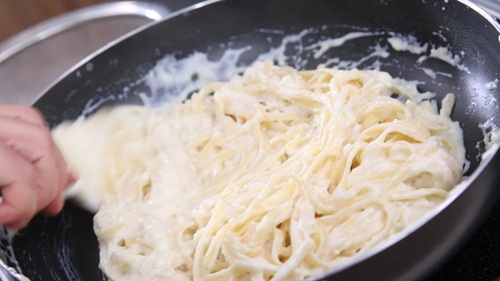 Sandwich khoai môn mới lạ hấp dẫn