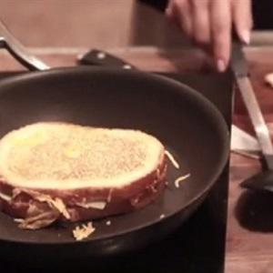 Cách làm sandwich kim chi