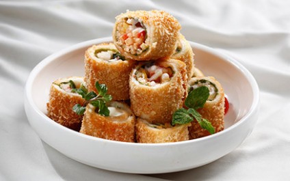 Sandwich trái cây chiên giòn