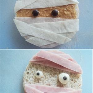 Cách làm sandwich xác ướp cho Halloween