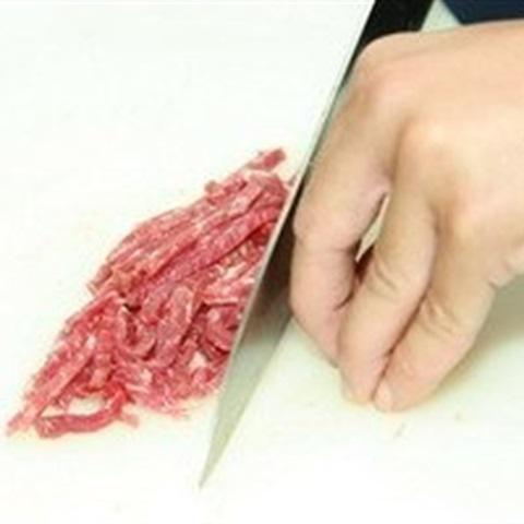 Cách làm sashimi bò trộn