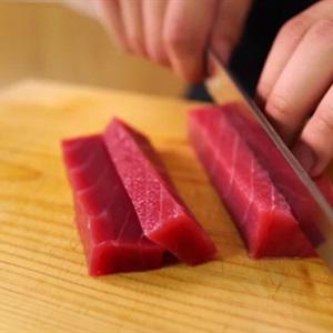 Cách làm sashimi cá hồi và cá ngừ