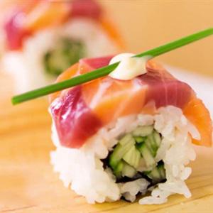 Cách làm sashimi cá hồi và cá ngừ