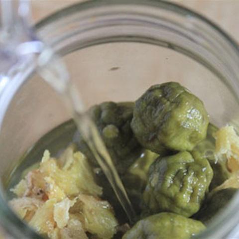 Cách làm sấu ngâm đường gừng