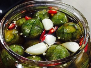 Sấu ngâm mắm – vị ngon mẹ làm