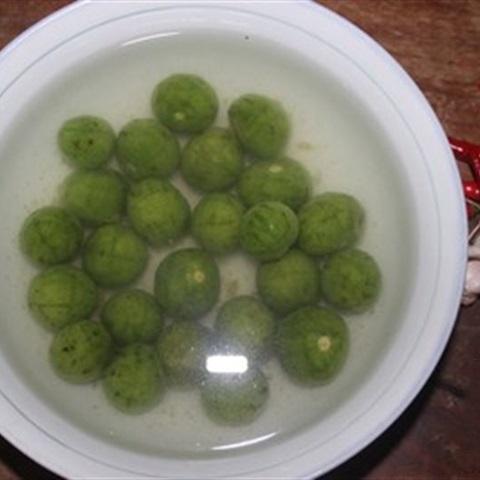 Cách làm sấu ngâm mắm ớt