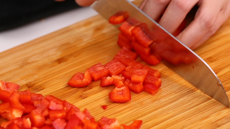 “Say bí tỉ” với món cánh gà nấu mơ khô