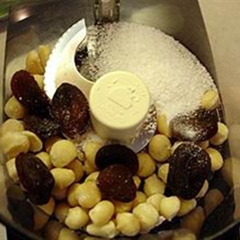 Cách làm sinh tố bơ "giả danh" bánh tart