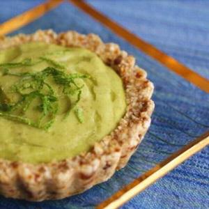 Cách làm sinh tố bơ "giả danh" bánh tart