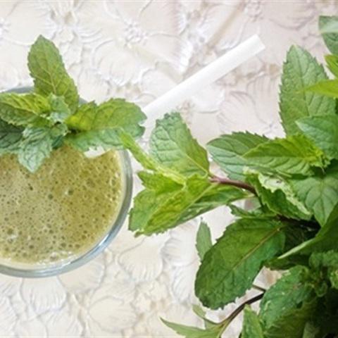 Cách làm sinh tố bơ trà xanh