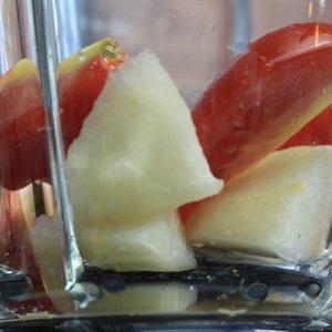 Cách làm sinh tố cà chua lê