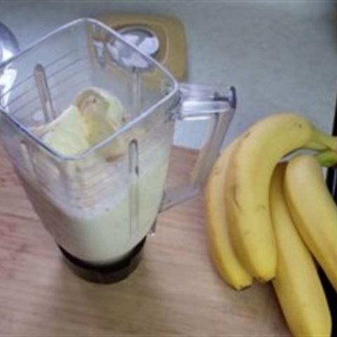 Cách làm sinh tố chuối kem