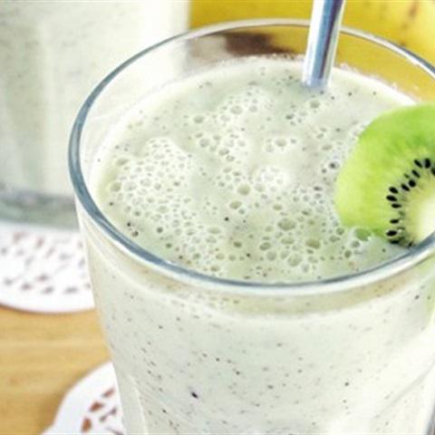 Cách làm sinh tố chuối kiwi
