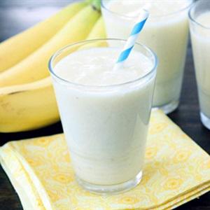 Cách làm sinh tố chuối sữa tươi