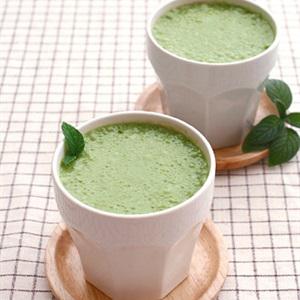 Cách làm sinh tố chuối trà xanh