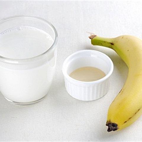 Cách làm sinh tố dâu tây chuối