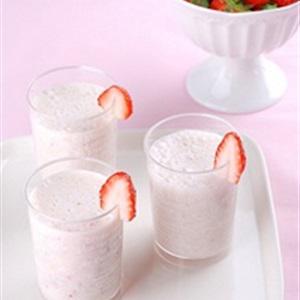 Cách làm sinh tố dâu tây chuối