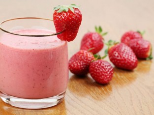 Sinh tố dâu tây sữa chua
