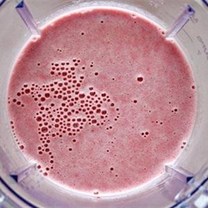 Cách làm sinh tố dây tây ngon