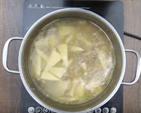 Sinh tố diếp cá trị mụn hiệu quả sau 10 ngày