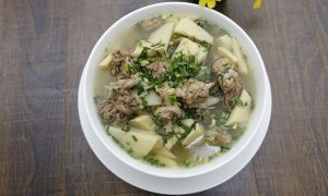 Sinh tố diếp cá trị mụn hiệu quả sau 10 ngày