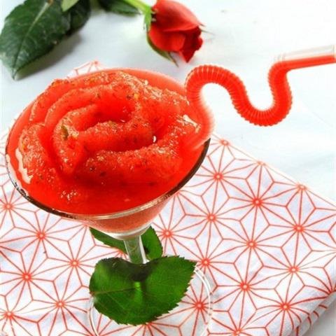 Cách làm sinh tố hoa hồng đá