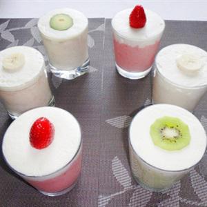 Cách làm sinh tố hoa quả kem tươi