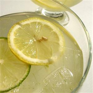 Cách làm sinh tố nha đam chanh tươi