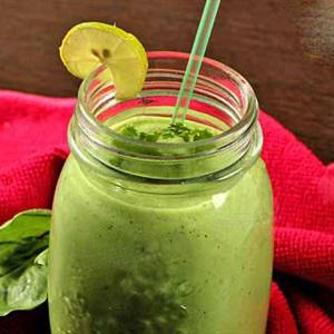 Cách làm sinh tố sữa chua rau quả