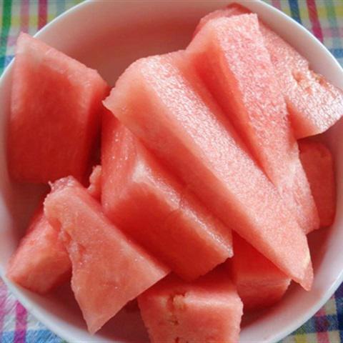 Cách làm sinh tố sữa dưa hấu