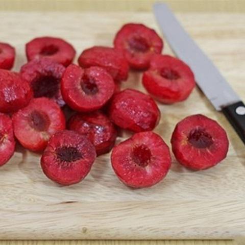 Cách làm sinh tố sữa mận