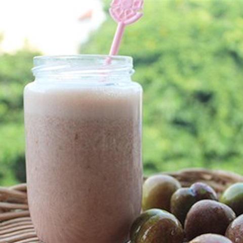 Cách làm sinh tố sữa mận